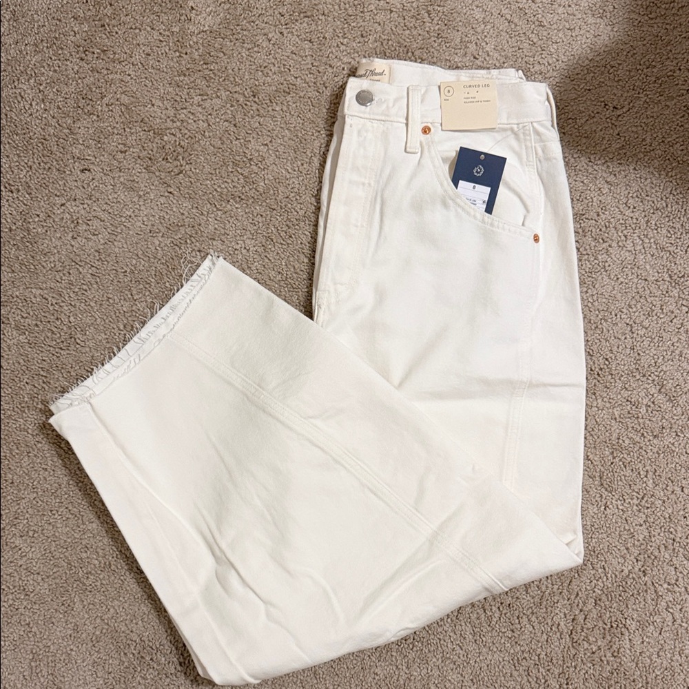 Universal Thread Cream Relaxed Jeans